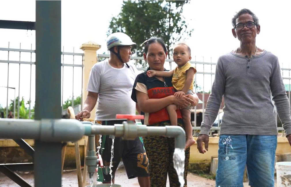Trong khuôn khổ dự án và với tinh thần hỗ trợ an sinh xã hội toàn diện, Nhựa Bình Minh và SCG đã trao tặng Nhà Tình Thương cho bà Nguyễn Thị Thanh Xuân, góp phần hỗ trợ an sinh và giảm nghèo bền vững tại địa phương.